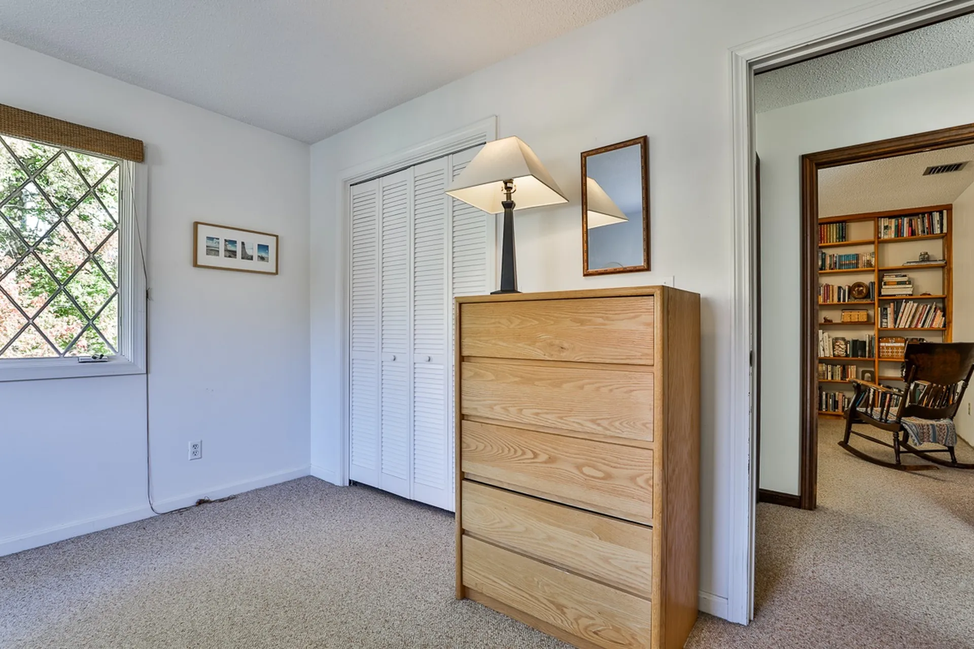 27 Browning Avenue Nashua NH 03062-2478