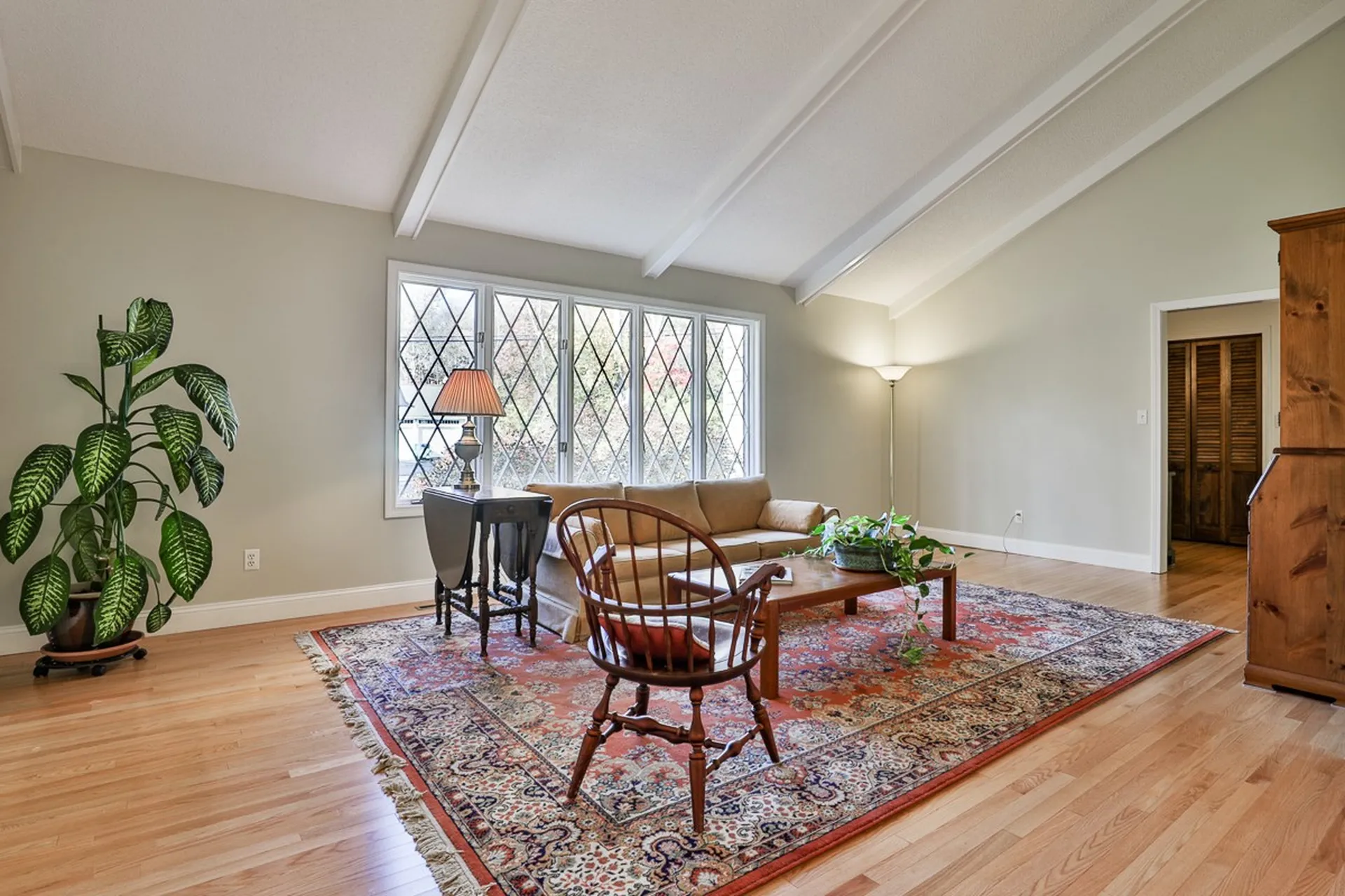 27 Browning Avenue Nashua NH 03062-2478