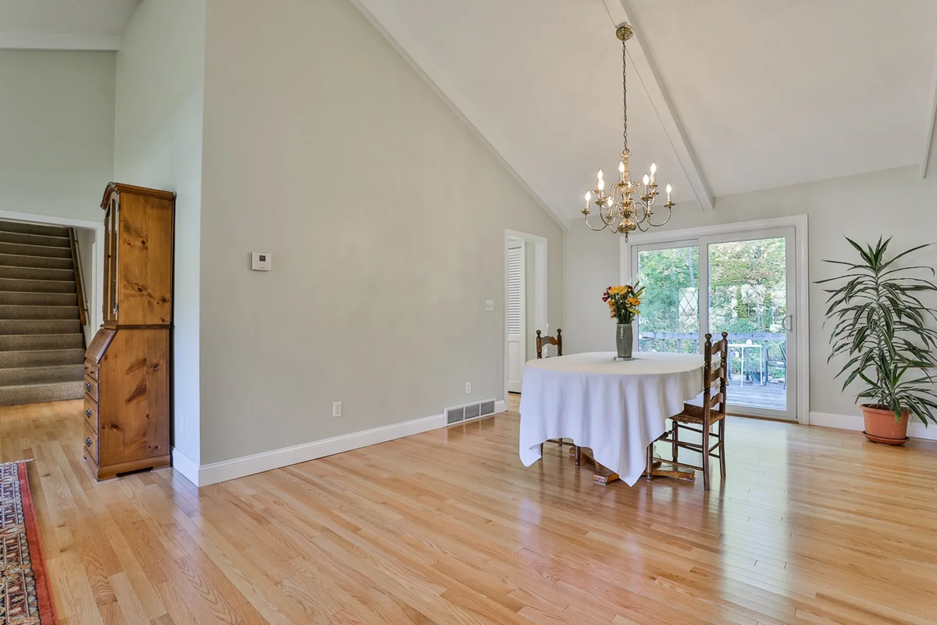27 Browning Avenue Nashua NH 03062-2478