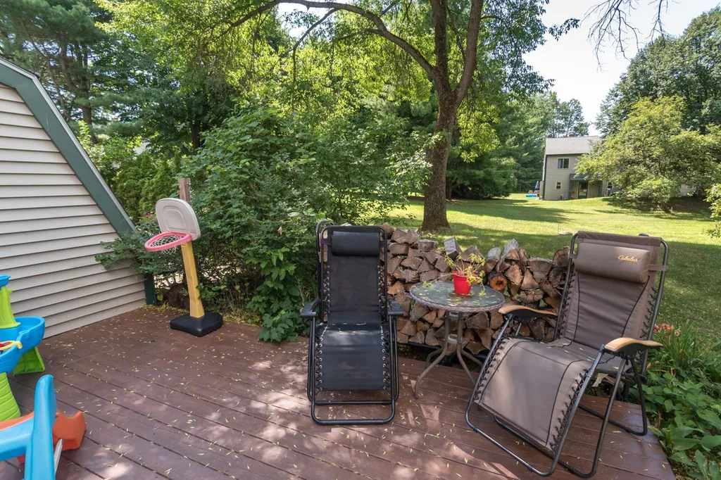 10 Hideaway Lane Williston VT 05495