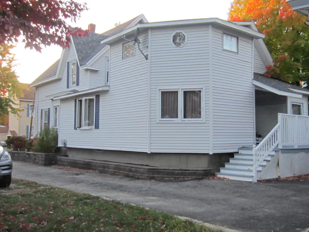 13 North Adams Street Manchester NH 03104