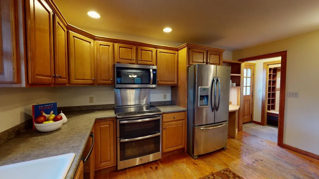 53 Prospect Street Henniker NH 03242