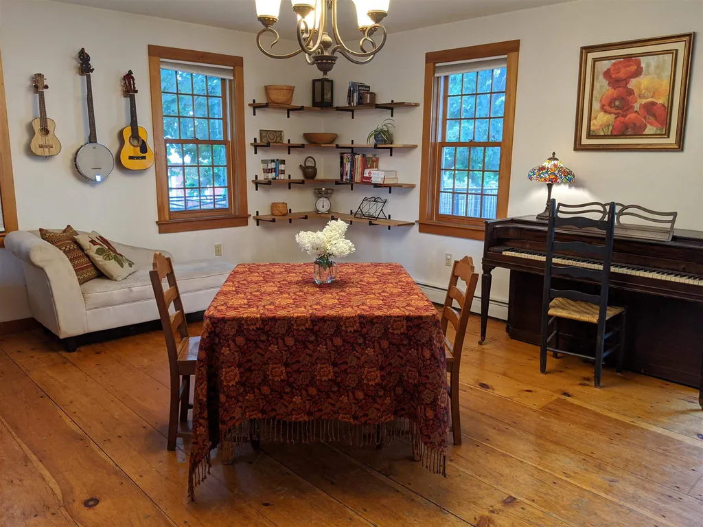 53 Prospect Street Henniker NH 03242