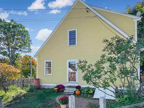 53 Prospect Street Henniker NH 03242