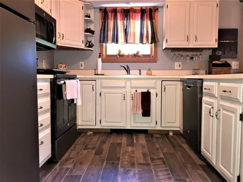 23 Upper Howes Way Wilmington VT 05363