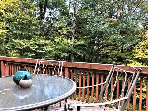 23 Upper Howes Way Wilmington VT 05363