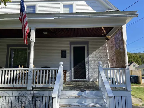 22 Highland Avenue Claremont NH 03743