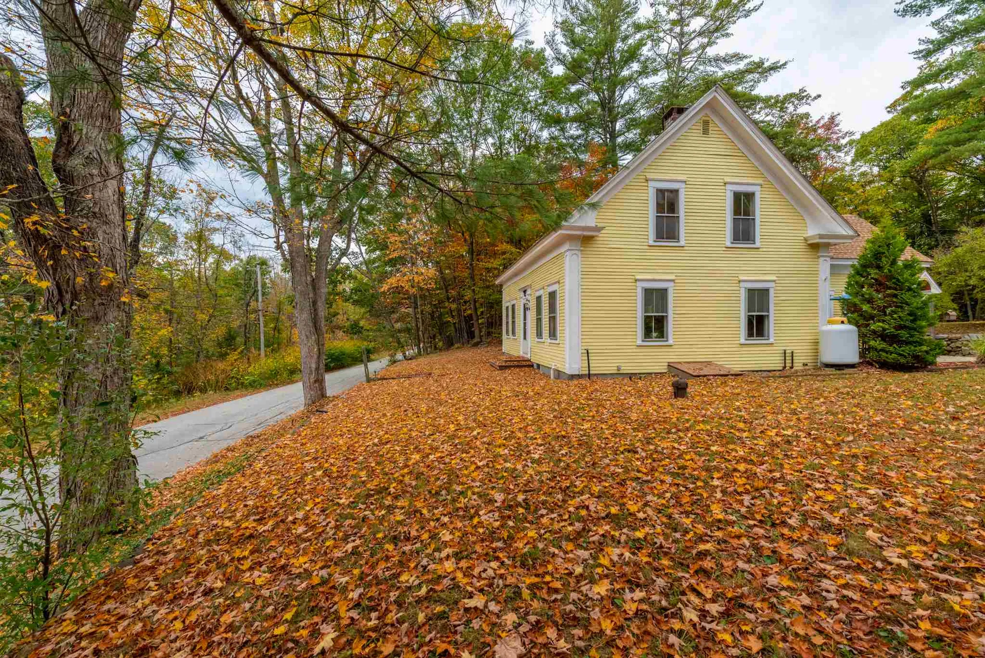 7 Stagecoach Loop Warner NH 03278