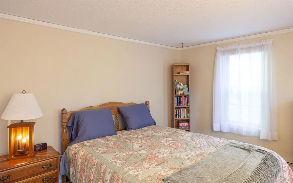 128 Hunter Farm Road Peterborough NH 03458