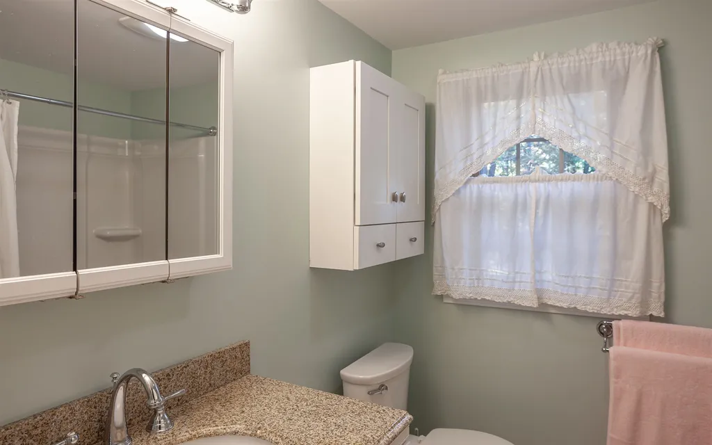 128 Hunter Farm Road Peterborough NH 03458