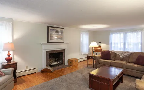 128 Hunter Farm Road Peterborough NH 03458