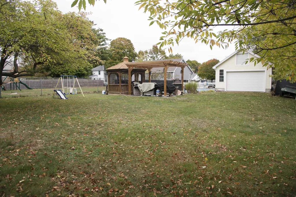 49 Washington Street Seabrook NH 03874
