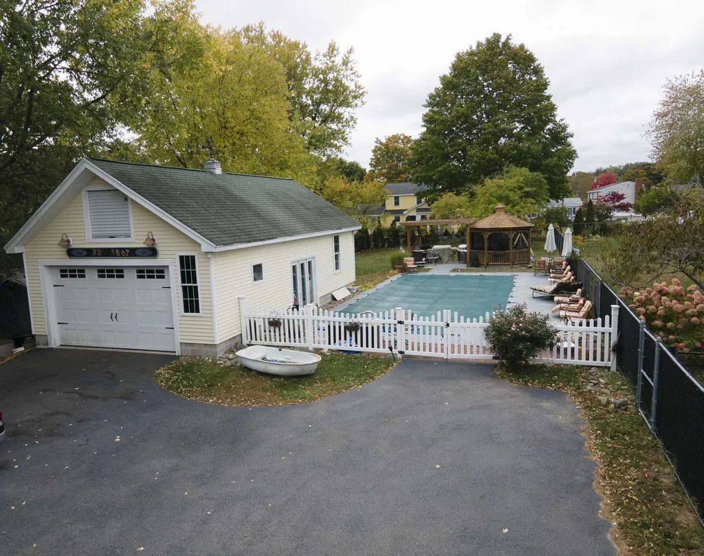 49 Washington Street Seabrook NH 03874