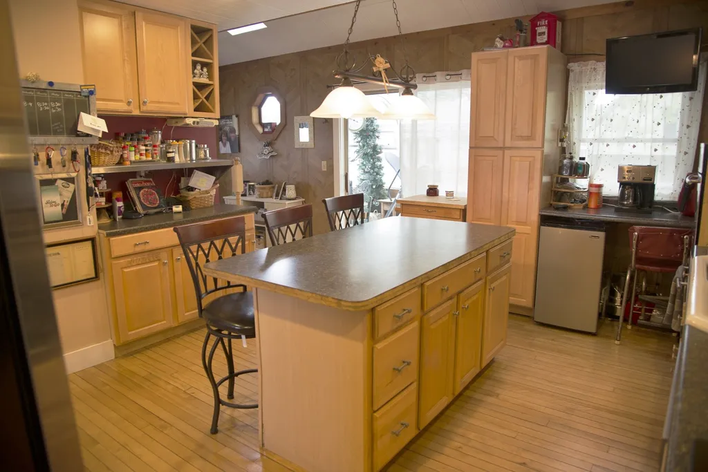 49 Washington Street Seabrook NH 03874