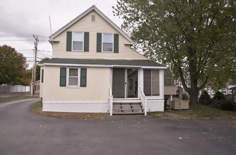 49 Washington Street Seabrook NH 03874