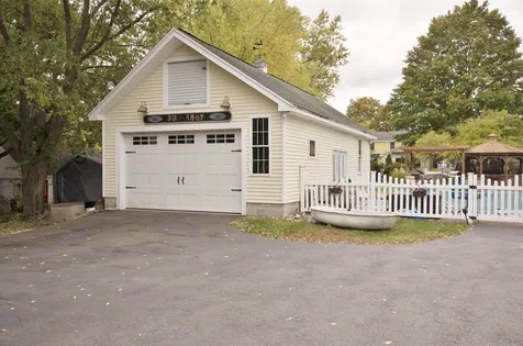 49 Washington Street Seabrook NH 03874