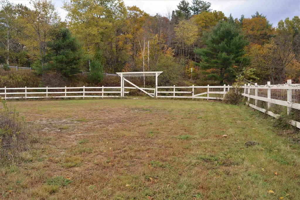 2653 Scotch Hollow Road Newbury VT 05051