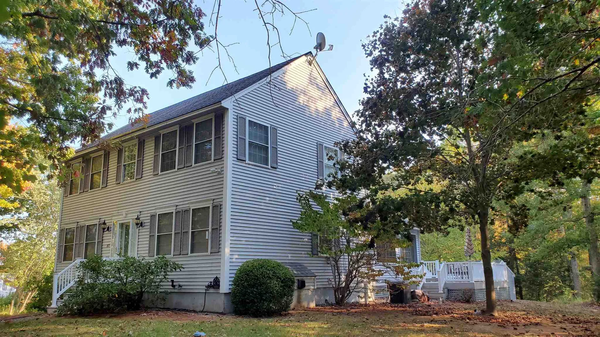 27 Snow Lane Sandown NH 03873