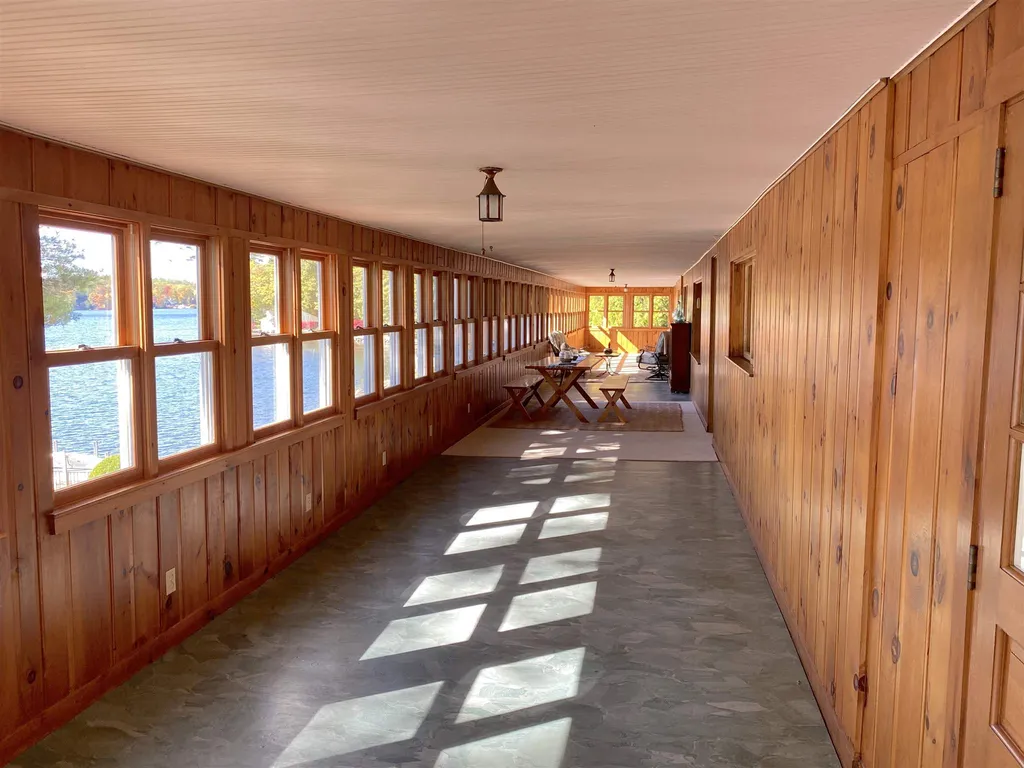 734 North Main Street Wolfeboro NH 03894
