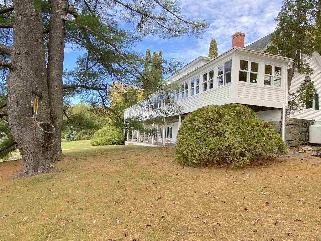 734 North Main Street Wolfeboro NH 03894