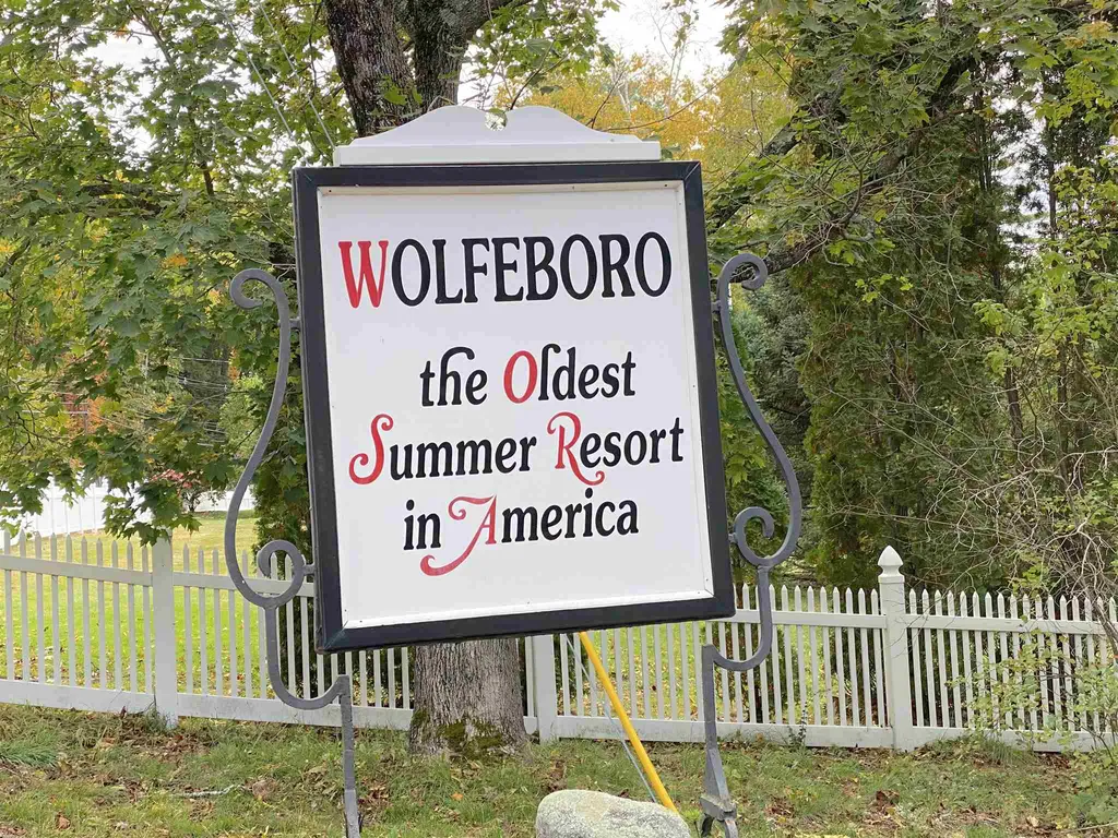 734 North Main Street Wolfeboro NH 03894