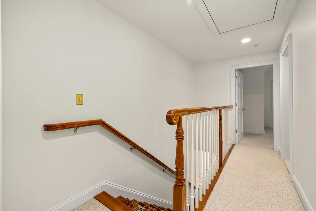 4 Island Avenue Kittery ME 03904