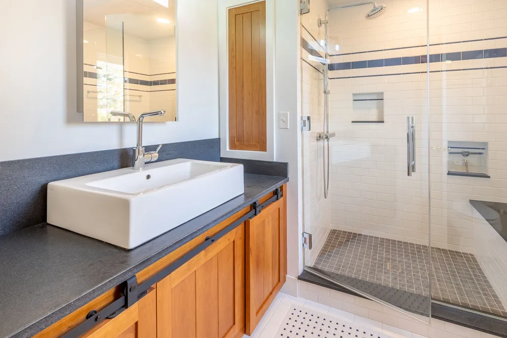 210 Kerwin Hill Road Norwich VT 05055