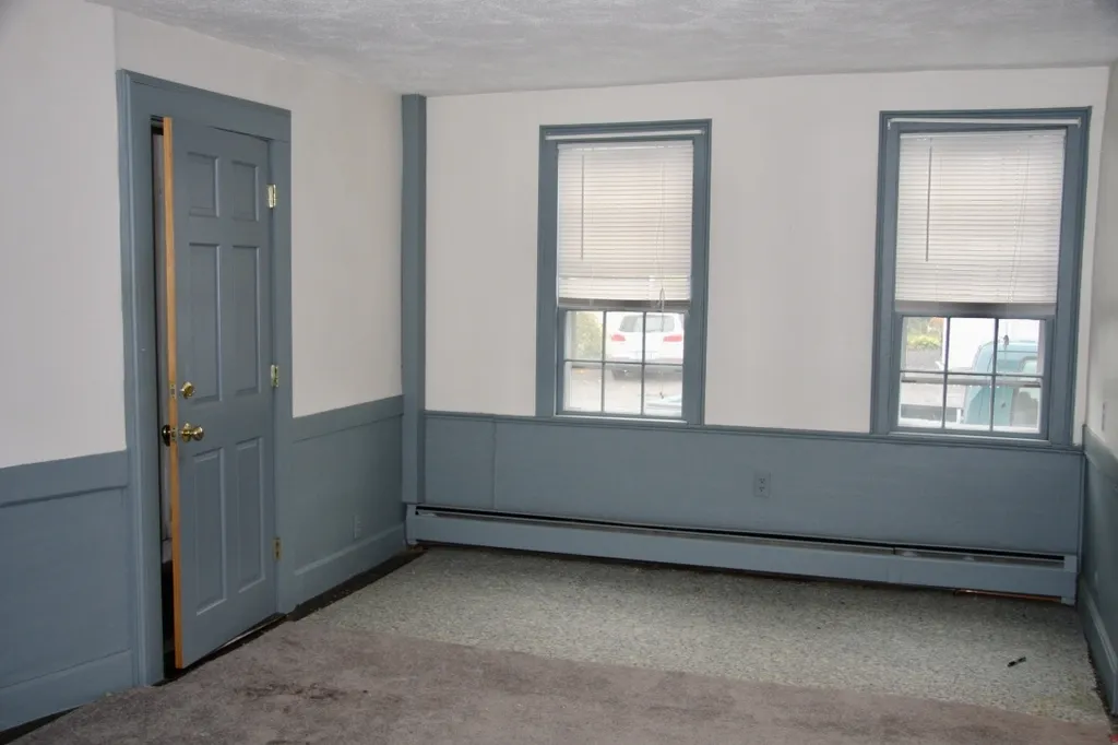2 South Street Exeter NH 03833