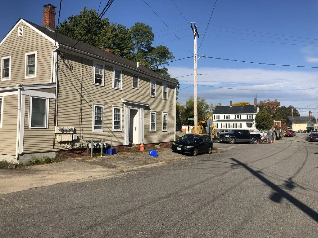 2 South Street Exeter NH 03833