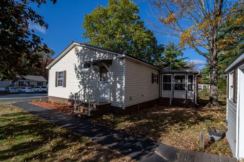 79 Gooseberry Circle Rochester NH 03867