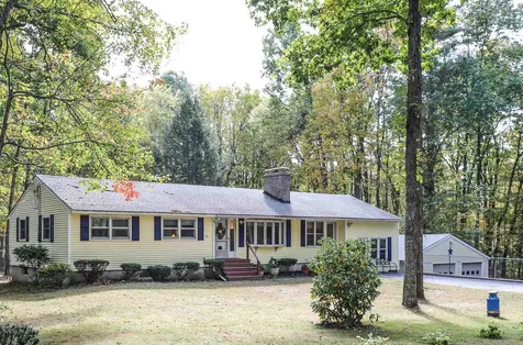30 Gerry Drive Danville NH 03819