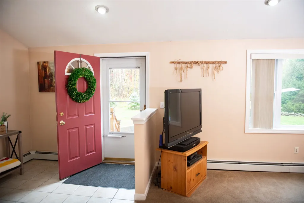 201 Peacham Road Barnstead NH 03225
