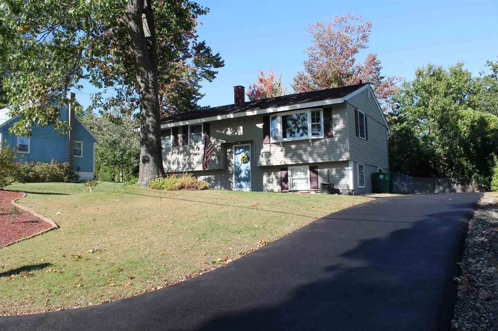 37 White Plains Drive Nashua NH 03062