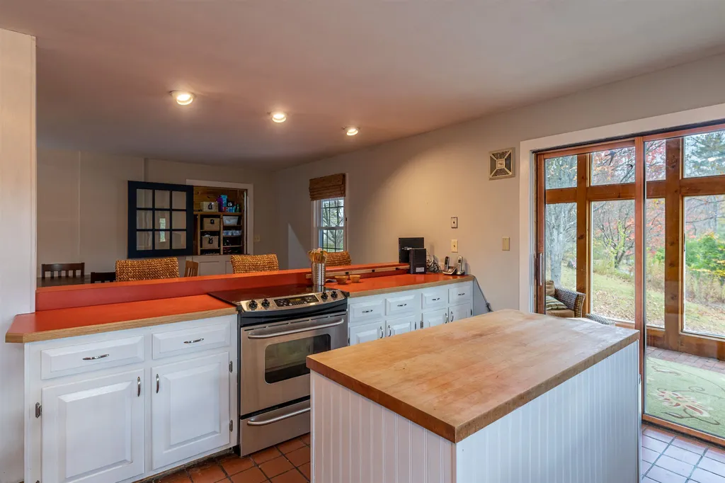 6 Mink Drive Hanover NH 03755