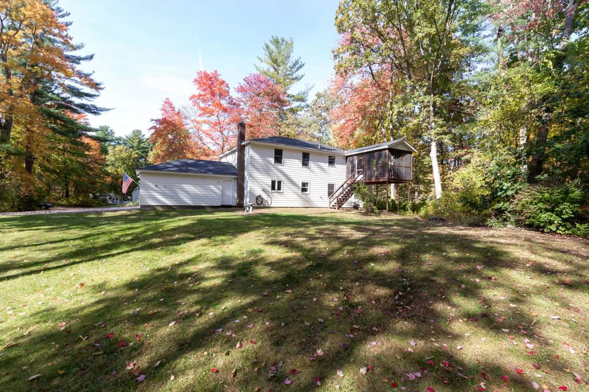 16 Dianna Road Londonderry NH 03053