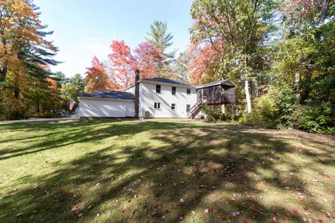 16 Dianna Road Londonderry NH 03053
