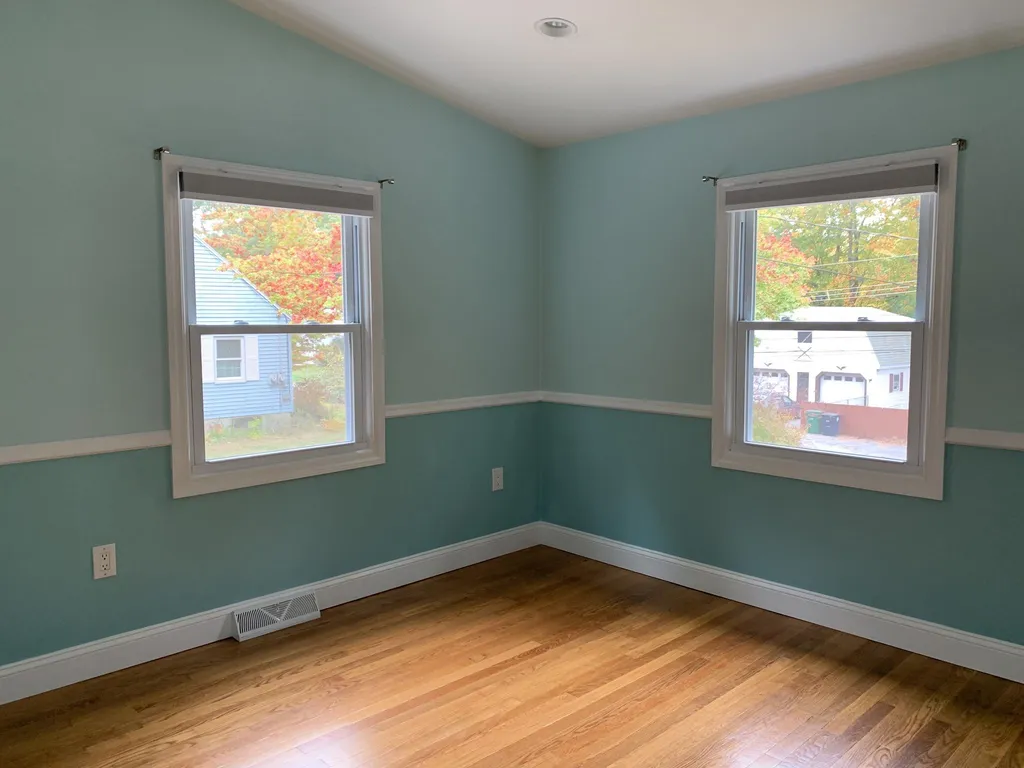 54 Conant Road Nashua NH 03062