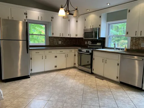 54 Conant Road Nashua NH 03062