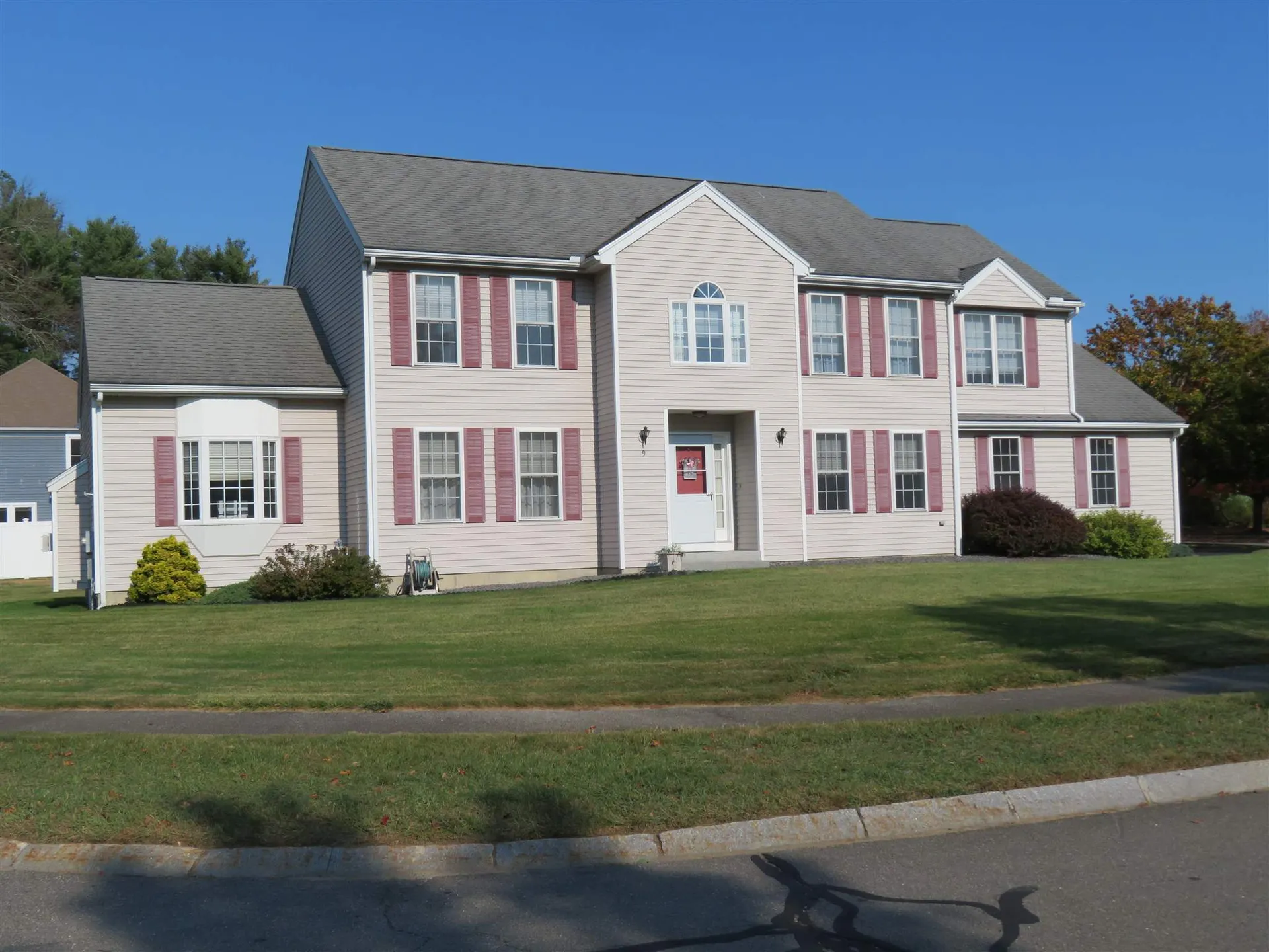 9 Wanda Lane Nashua NH 03062