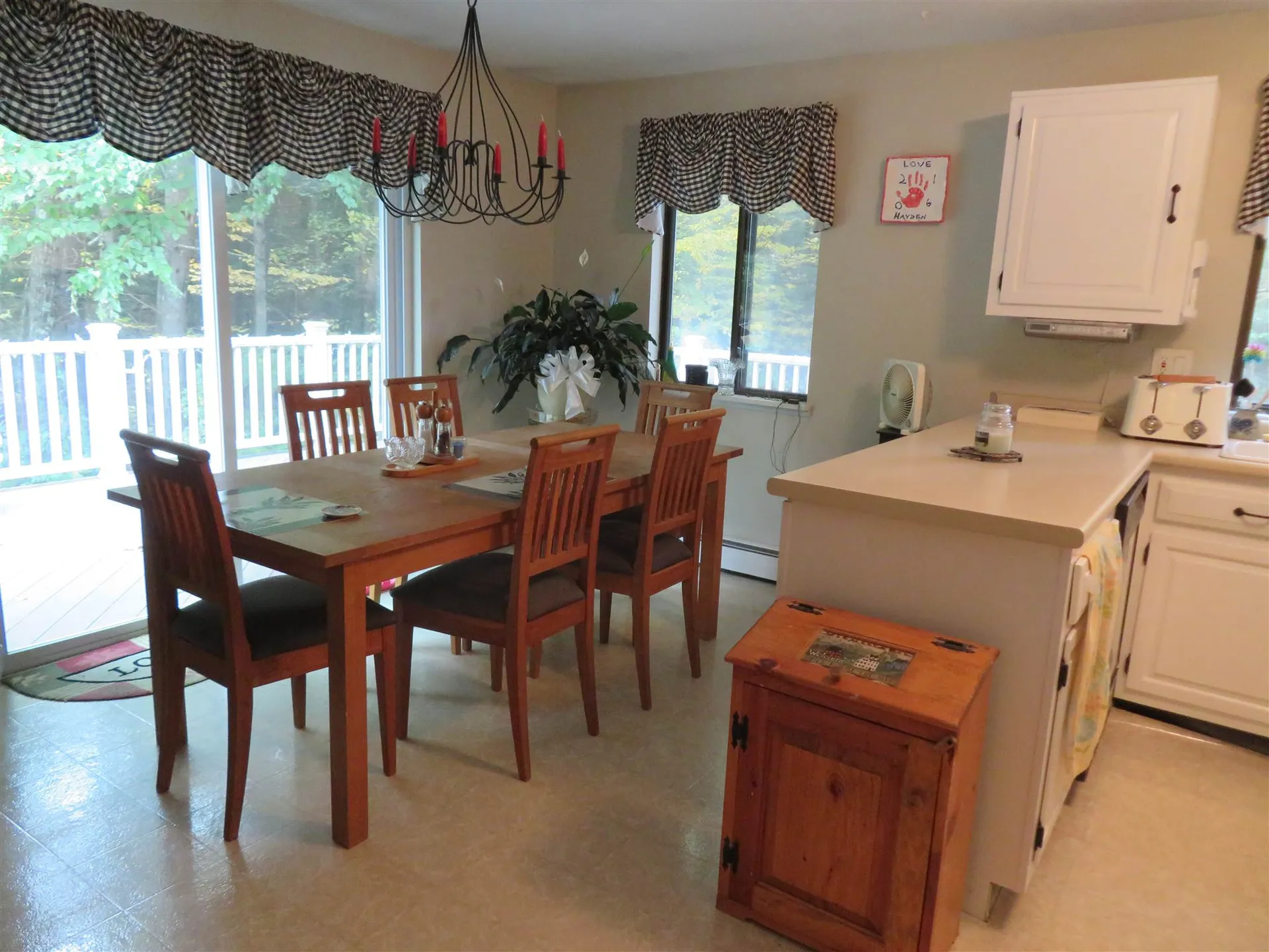 17a Kienia Road Hudson NH 03051