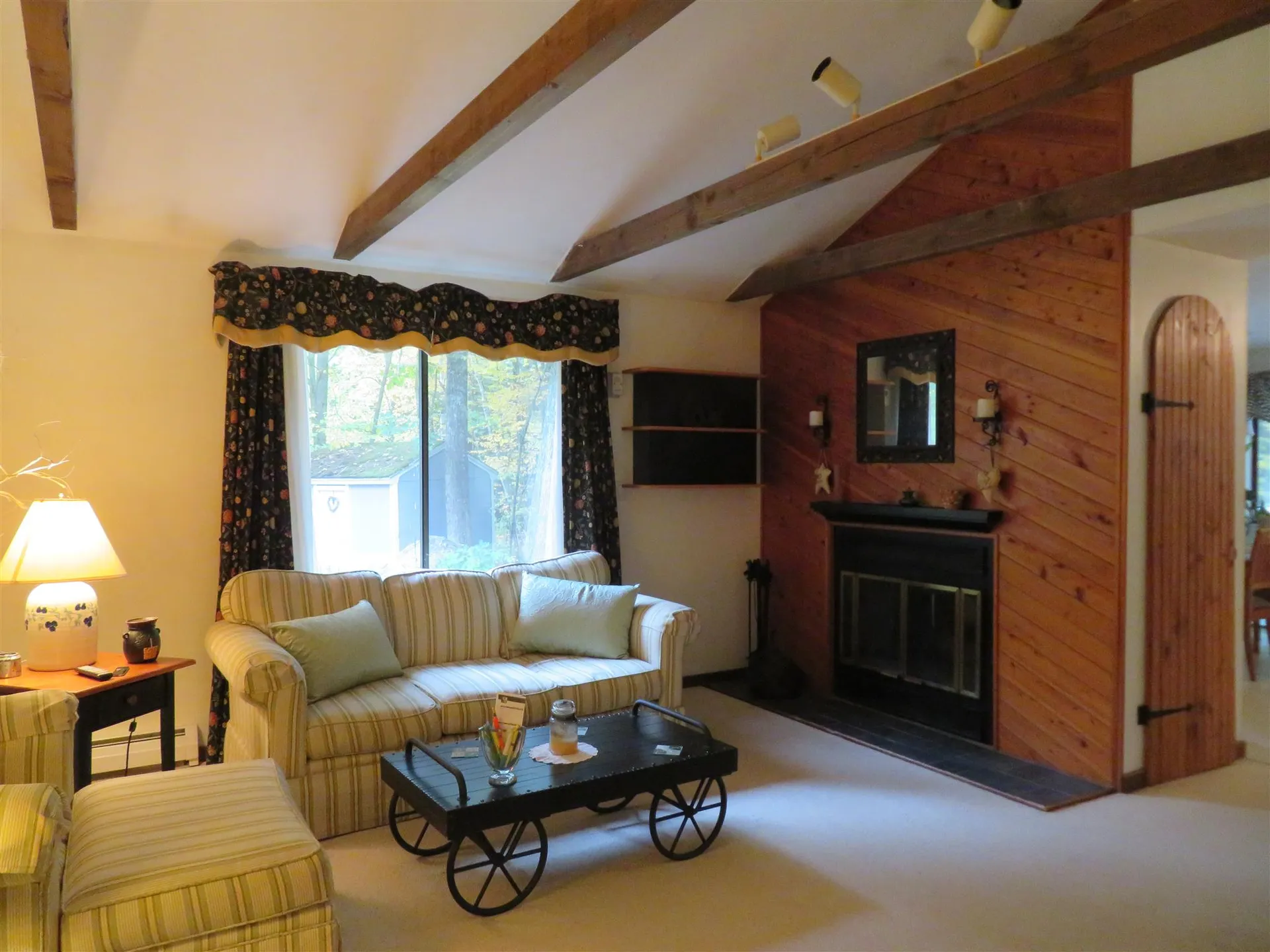 17a Kienia Road Hudson NH 03051
