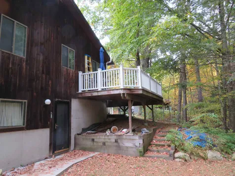 17a Kienia Road Hudson NH 03051