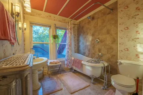 40 Chestnut Street Tilton NH 03276