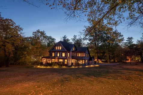 40 Chestnut Street Tilton NH 03276