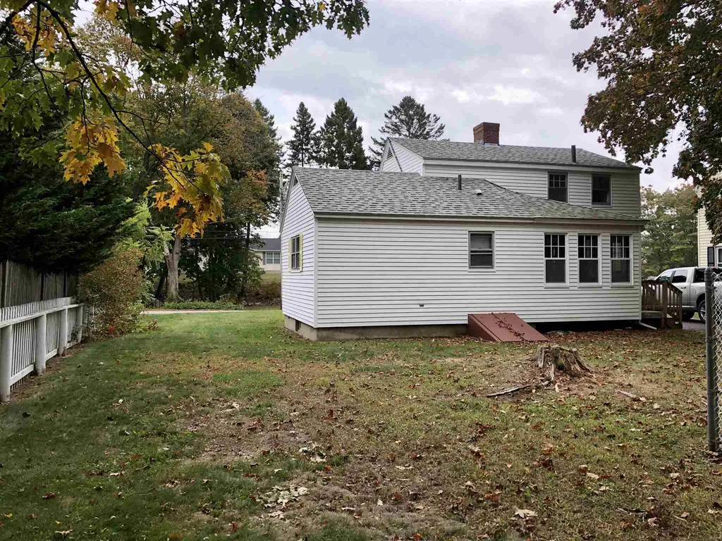 33 Tilton Avenue Kittery ME 03904