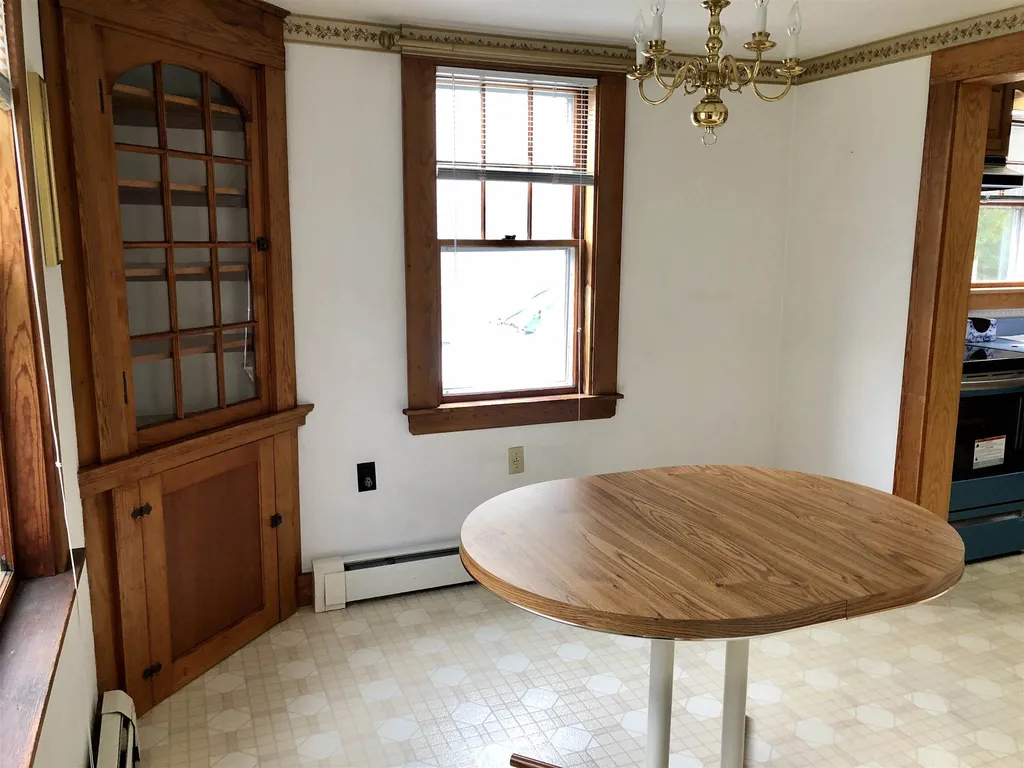 33 Tilton Avenue Kittery ME 03904