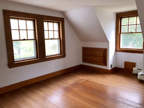 33 Tilton Avenue Kittery ME 03904