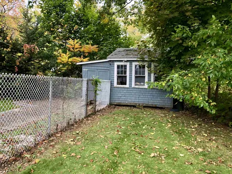 33 Tilton Avenue Kittery ME 03904