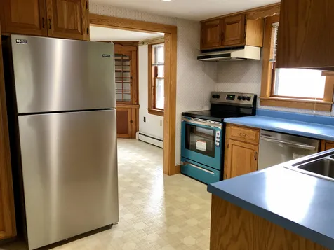 33 Tilton Avenue Kittery ME 03904