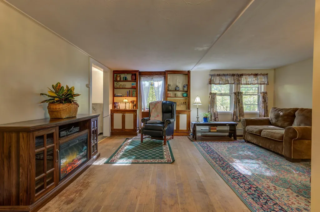 146 Cotton Valley Road Wolfeboro NH 03894